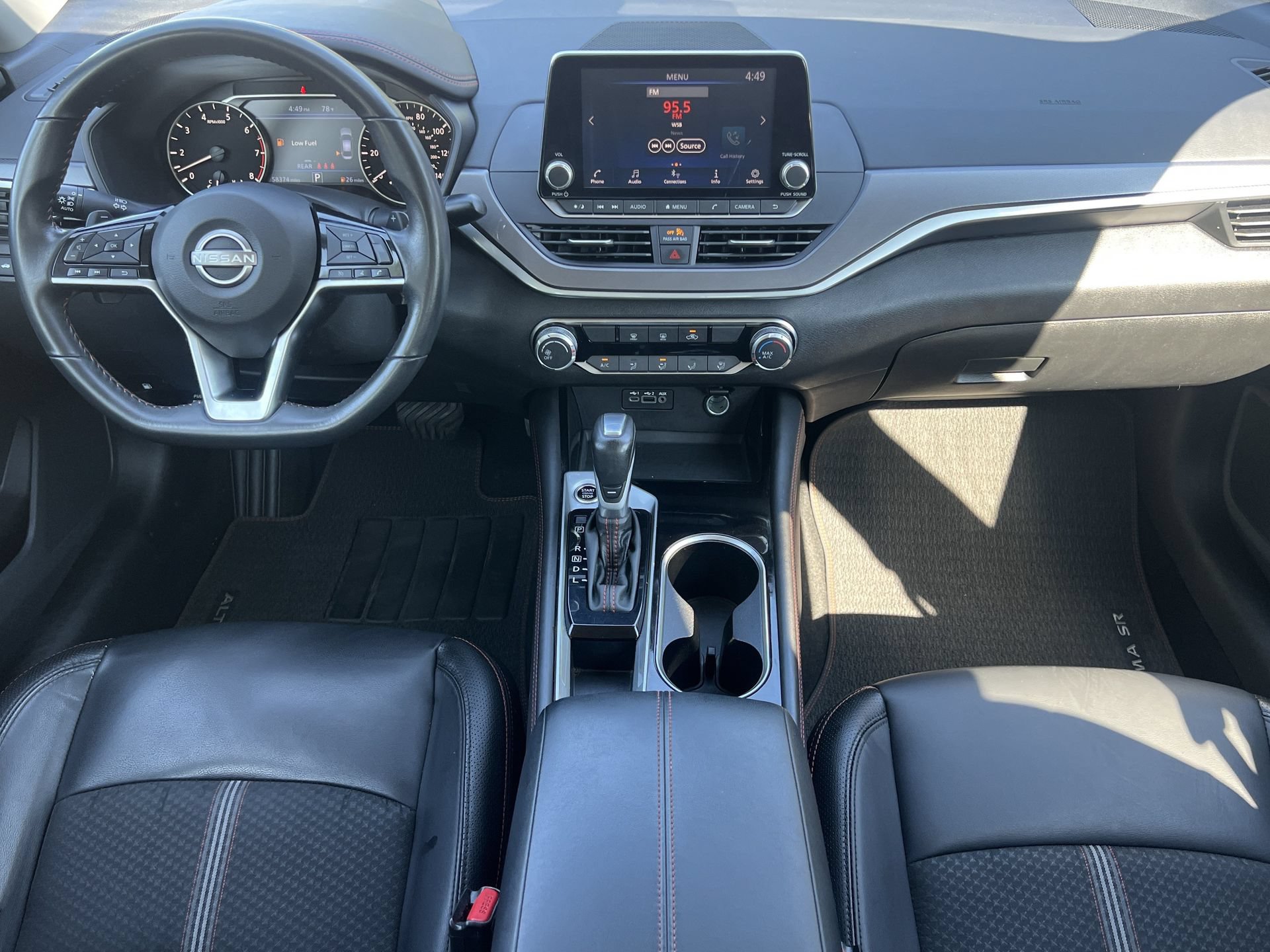 Used 2024 Nissan Altima 2.5 SR FWD image 2