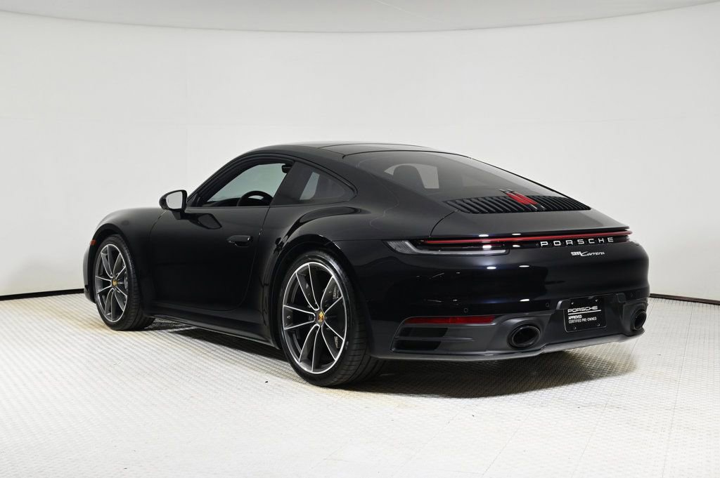 Used 2023 Porsche 911 Carrera image 3