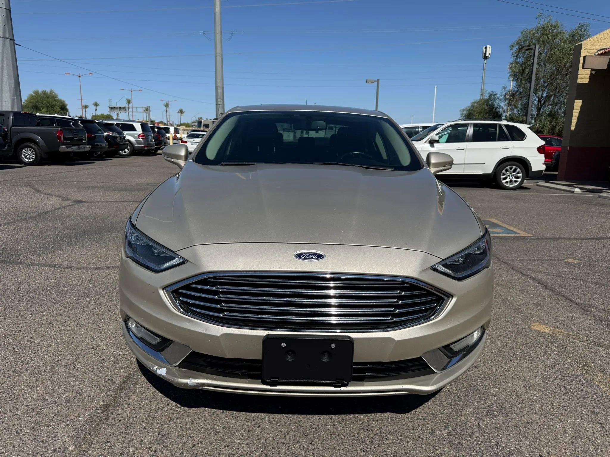 Used 2017 Ford Fusion Energi SE FWD image 3