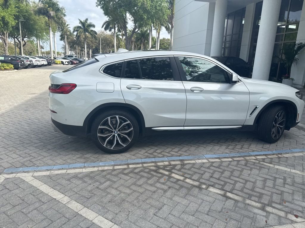 Certified 2023 BMW X4 xDrive30i w/ Premium Package image 21