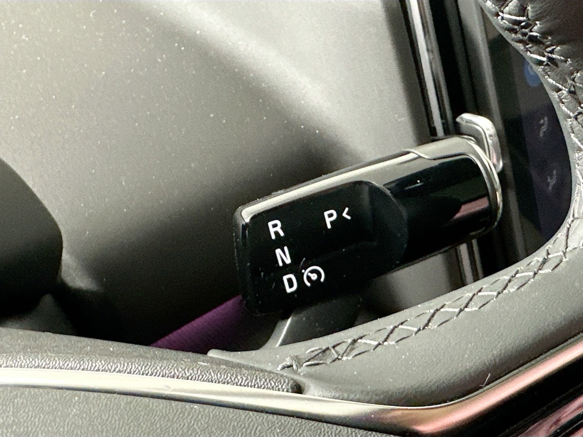 New 2025 Volvo EX30 Plus w/ Protection Package Premier image 16