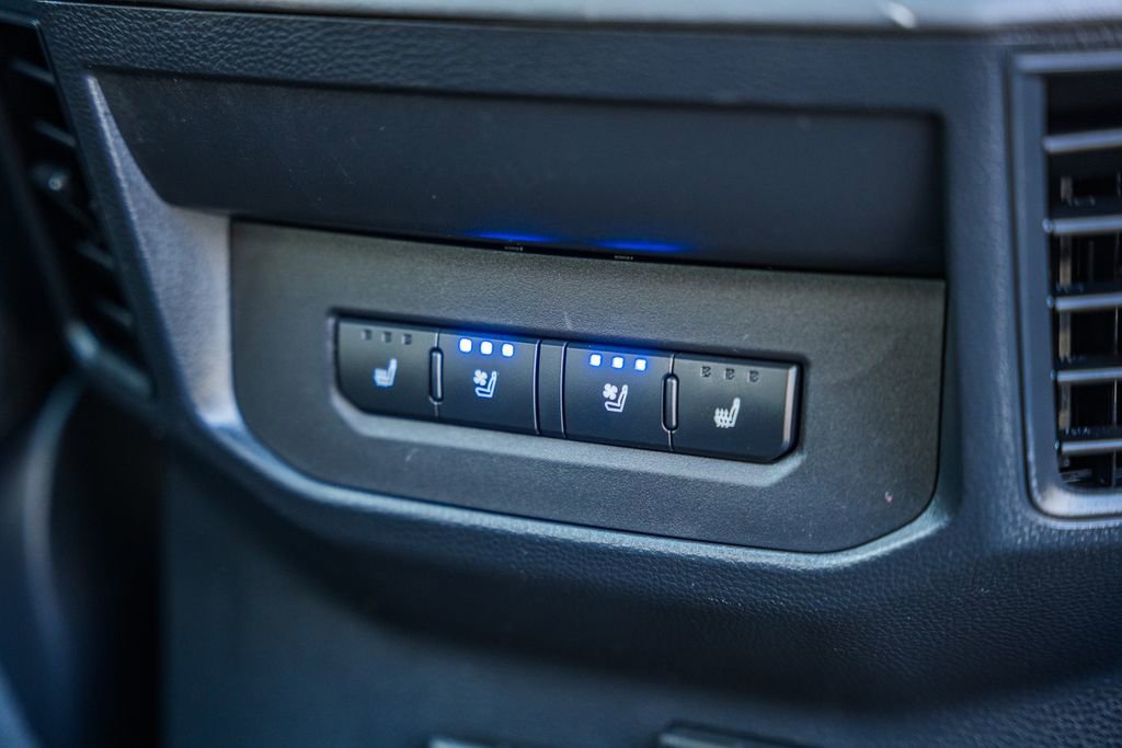 Used 2023 Toyota Tundra Platinum image 37