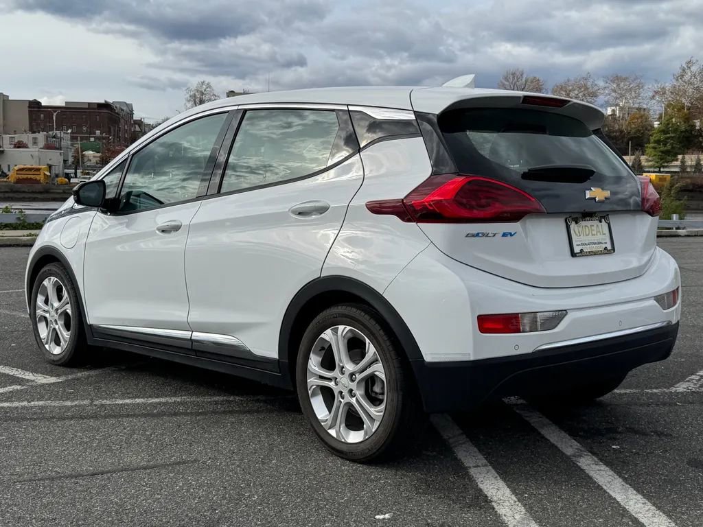 Used 2020 Chevrolet Bolt LT image 4