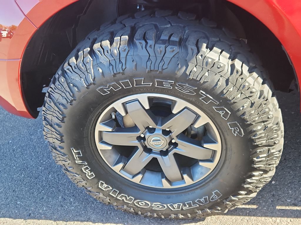Used 2018 Nissan Frontier PRO-4X AWD/4WD image 16