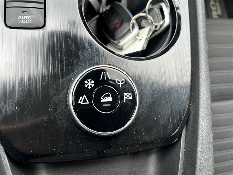 Used 2026 Nissan Rogue SV AWD/4WD image 37