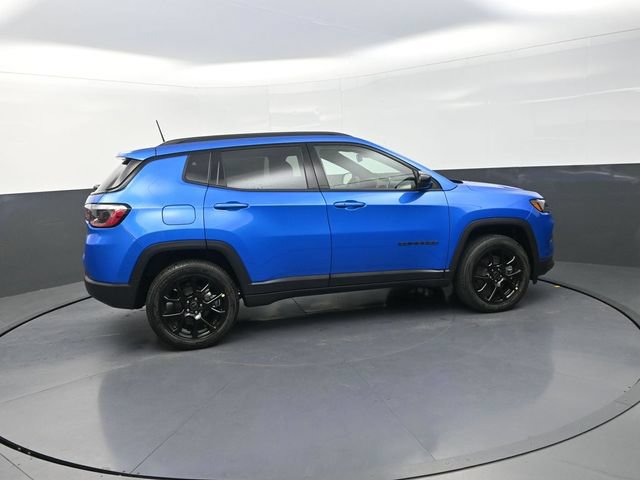 New 2026 Jeep Compass Latitude AWD/4WD image 10