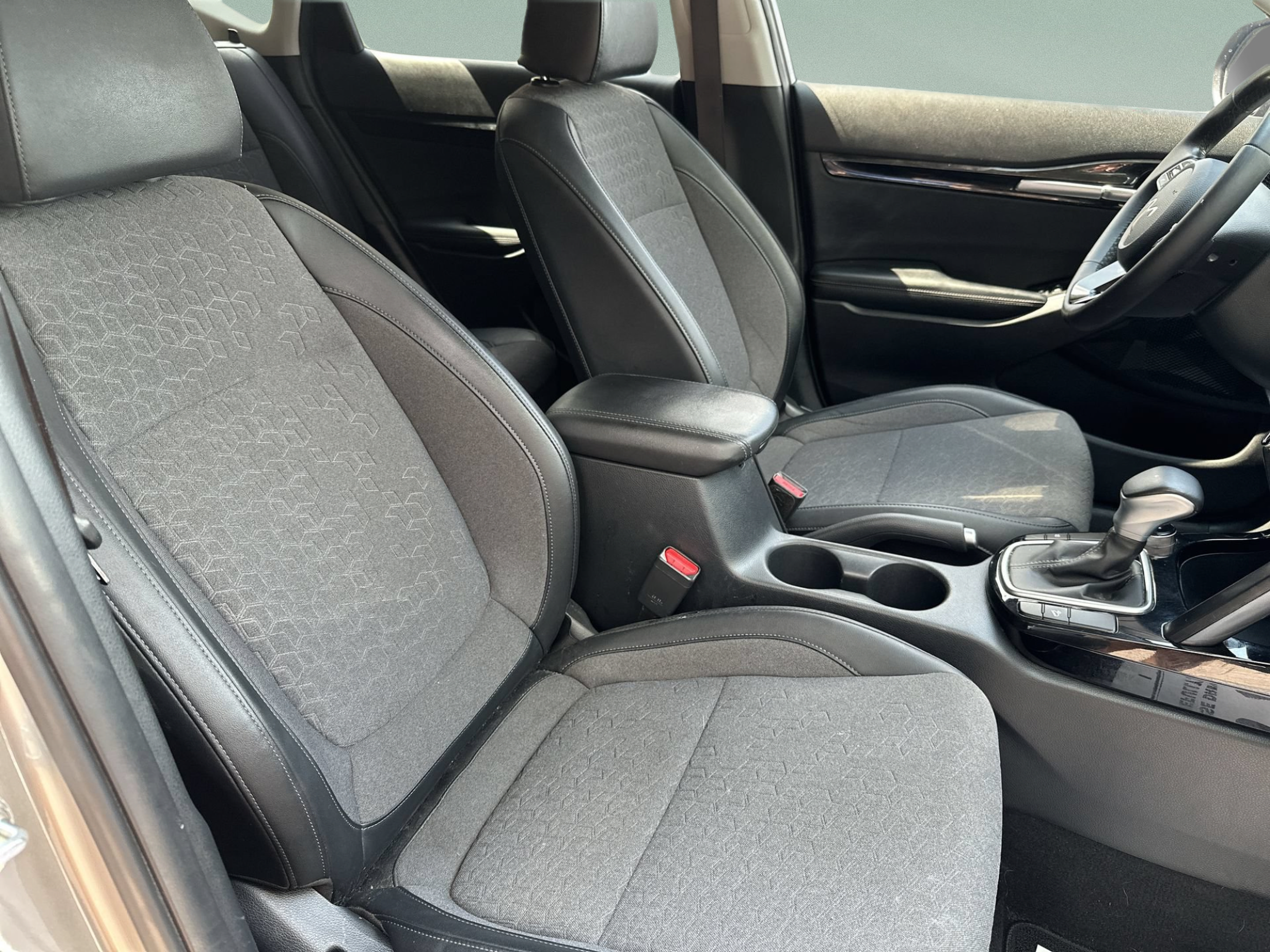 Used 2025 Kia Seltos S FWD image 24
