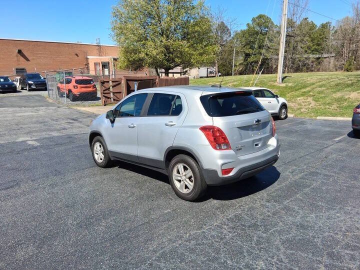 Used 2020 Chevrolet Trax LS w/ Tint and Cruise Package AWD/4WD image 7