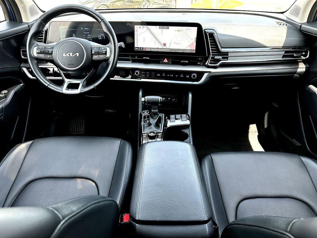 Used 2023 Kia Sportage EX image 29