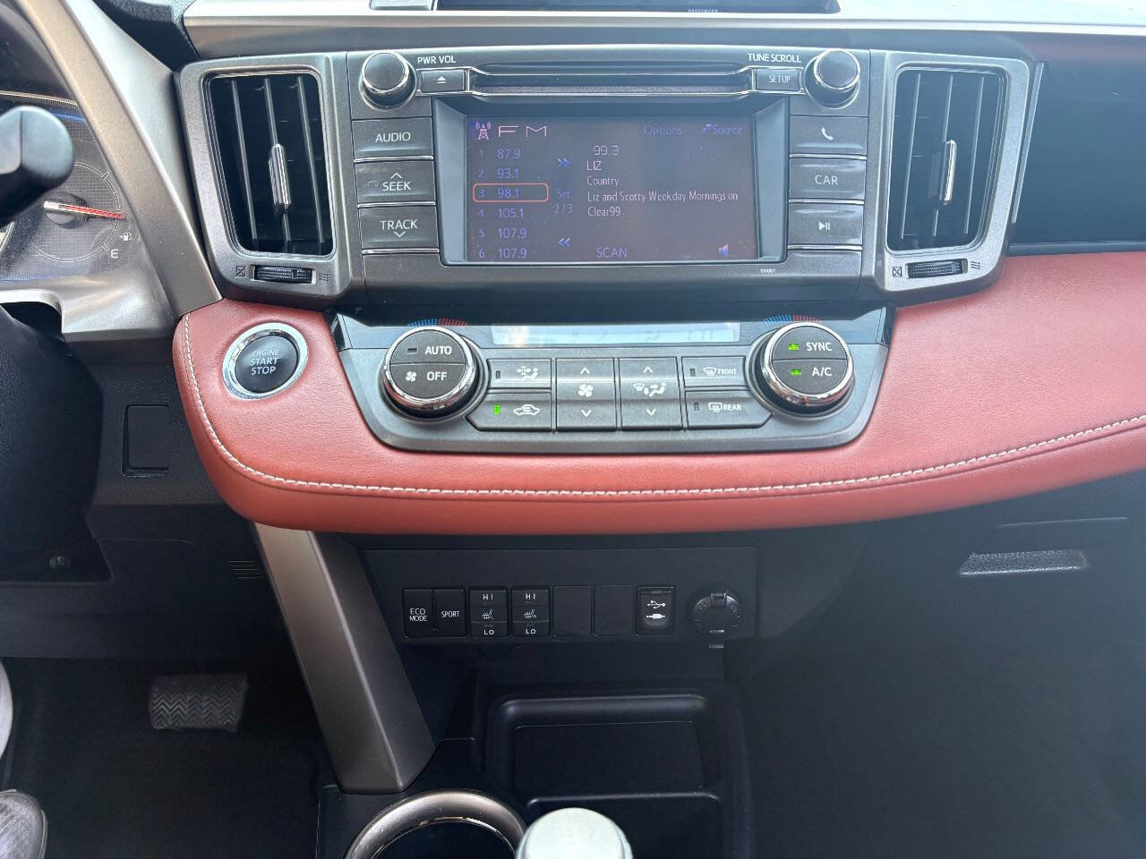 Used 2013 Toyota RAV4 Limited AWD/4WD image 20
