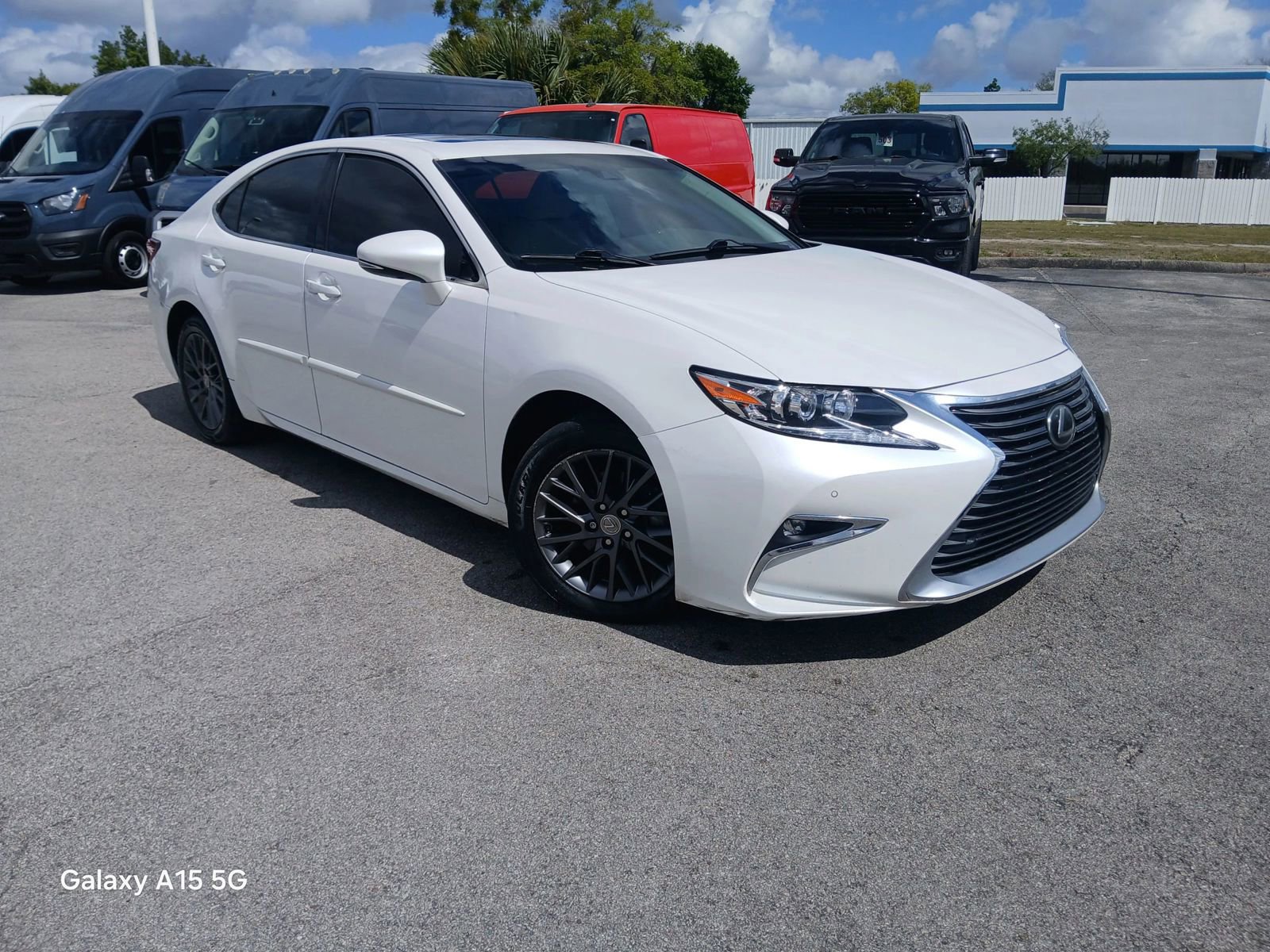 Used 2018 Lexus ES 350 w/ Premier Package