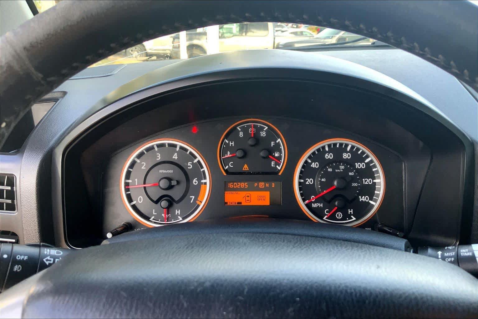 Used 2014 Nissan Titan SV w/ SV Value Truck Package RWD image 26