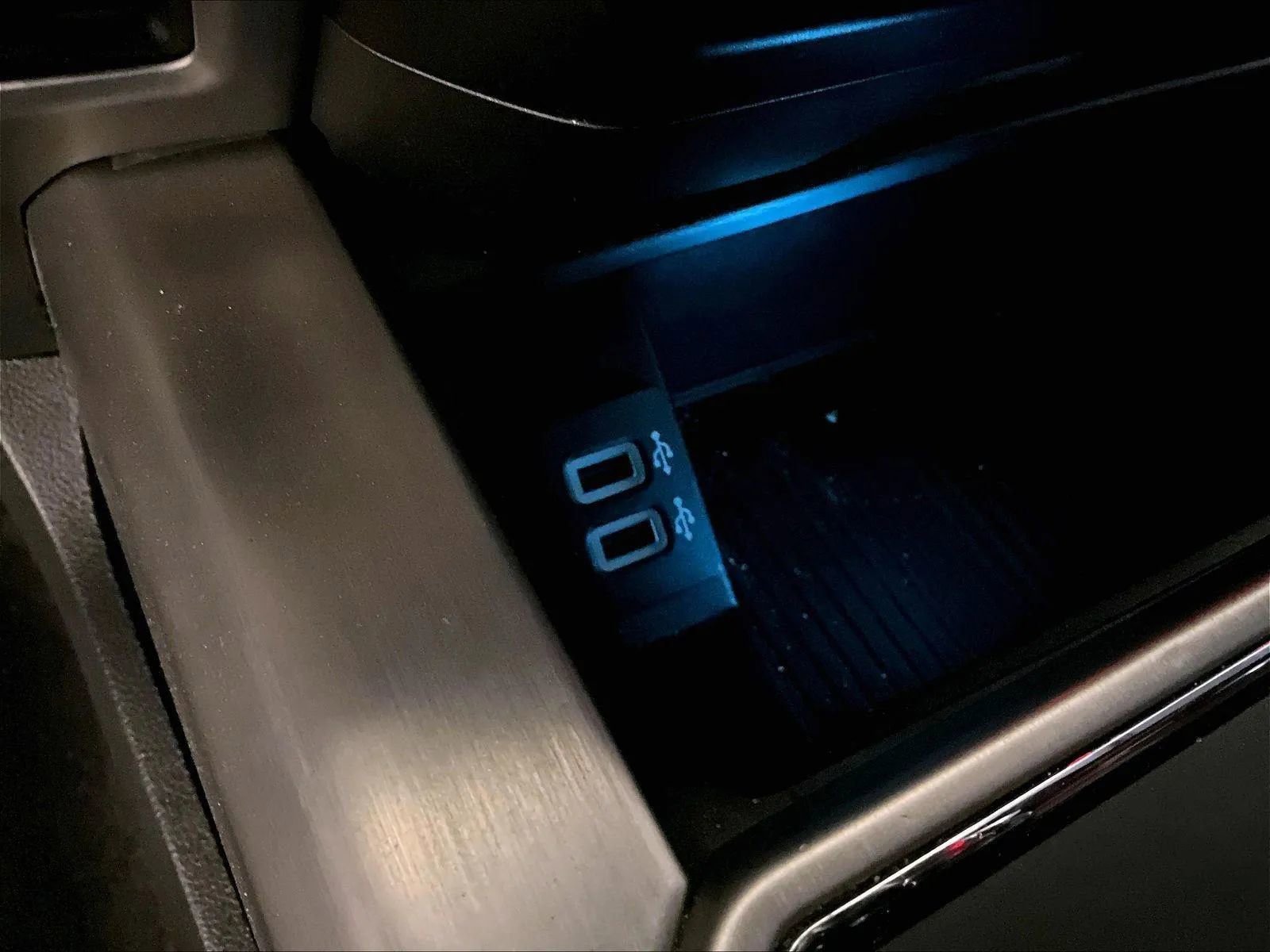 Certified 2019 Ford F150 Platinum w/ Equipment Group 701A Luxury image 31