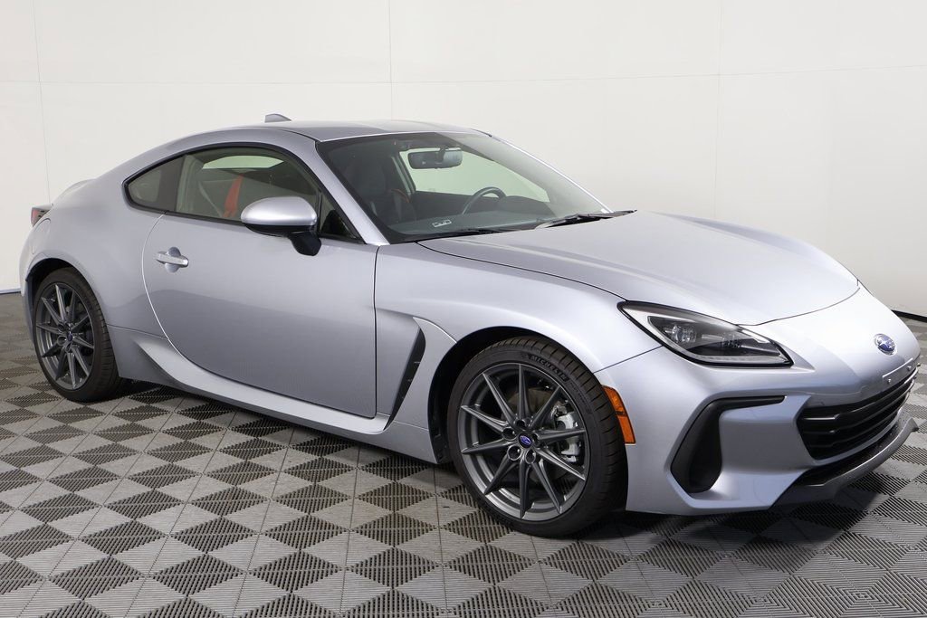 Used 2025 Subaru BRZ Limited RWD image 3