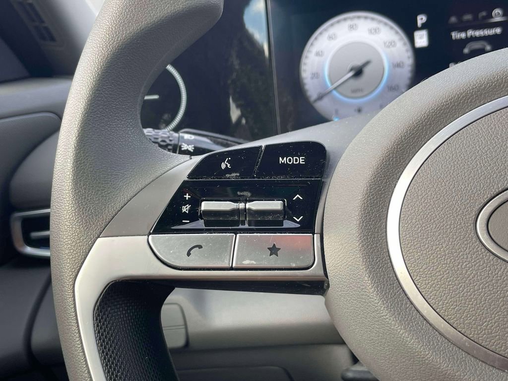 Certified 2024 Hyundai Elantra SEL image 19