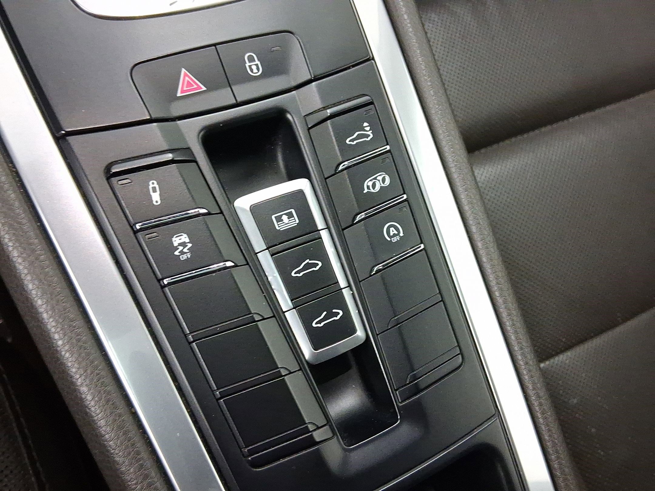 Certified 2017 Porsche 911 Carrera S image 28