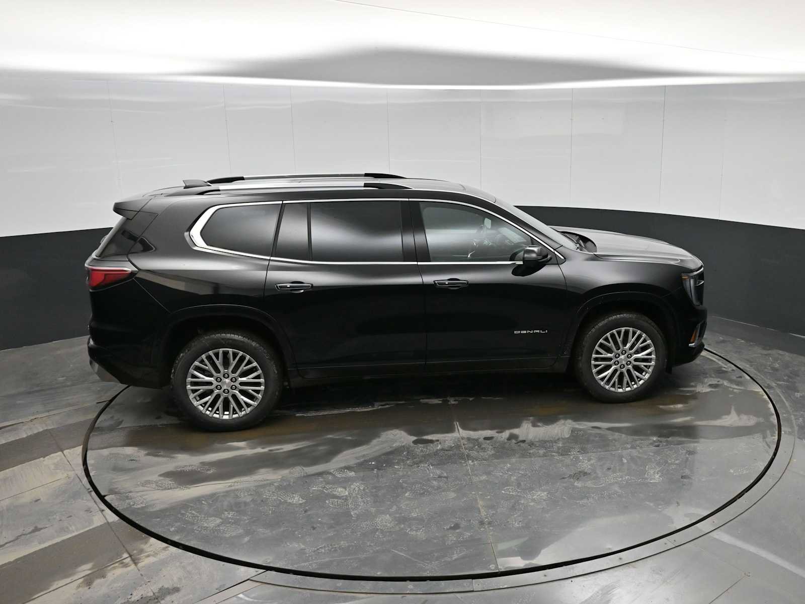 New 2026 GMC Acadia Denali w/ Super Cruise Package AWD/4WD image 32