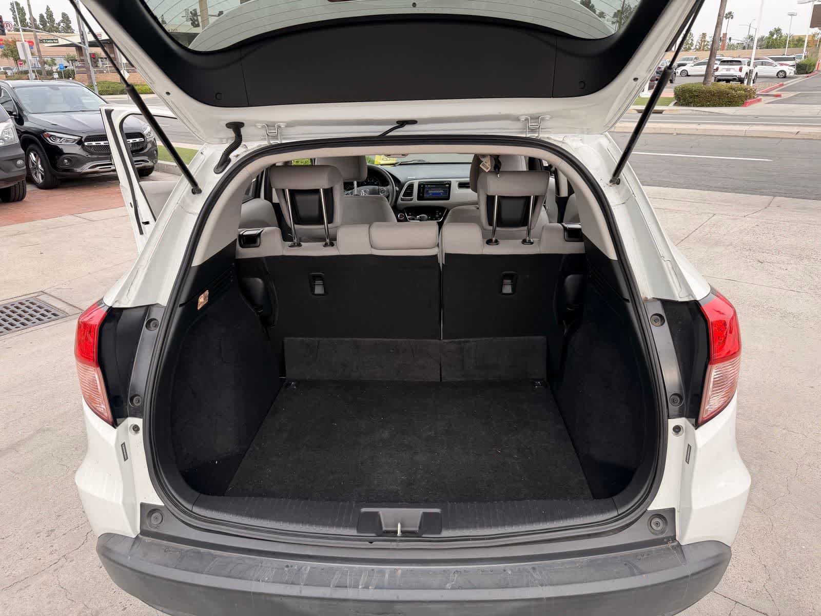 Used 2017 Honda HR-V EX image 19
