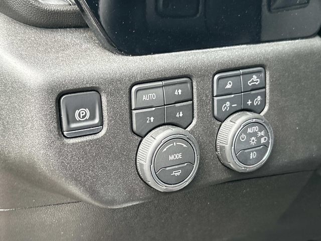 Used 2026 Chevrolet Silverado 2500 LTZ AWD/4WD image 32
