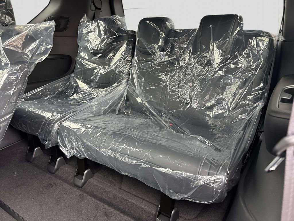 New 2026 Nissan Armada PRO-4X image 7