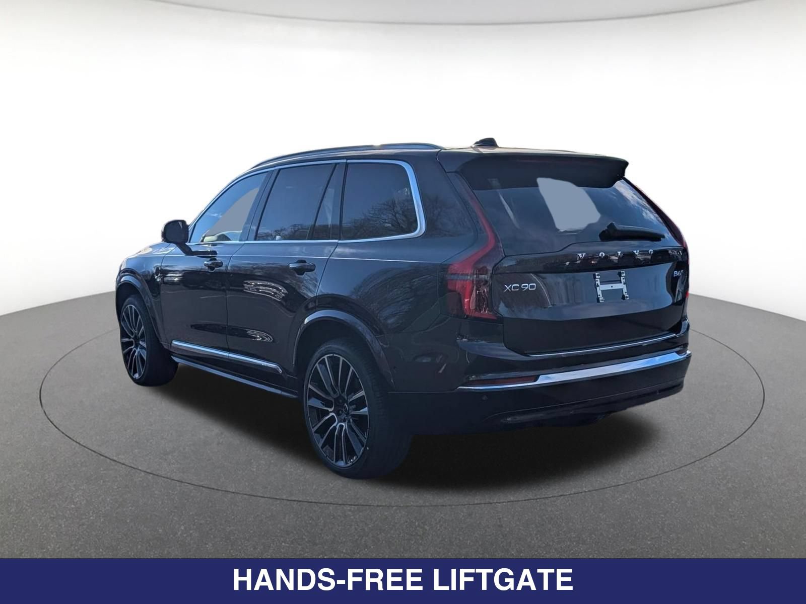 New 2026 Volvo XC90 B6 Plus w/ Protection Package Premier AWD/4WD image 6