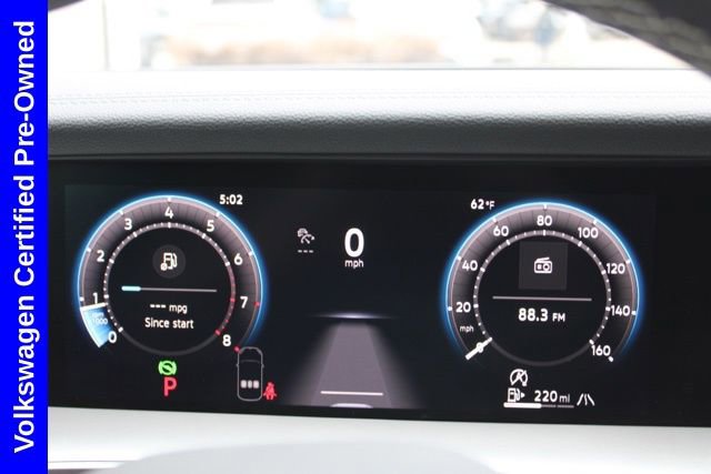 Used 2025 Volkswagen Tiguan SE image 33