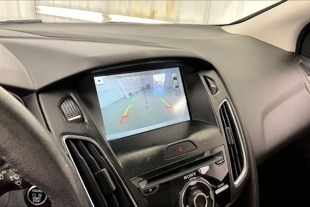 Used 2018 Ford Focus Titanium FWD image 28