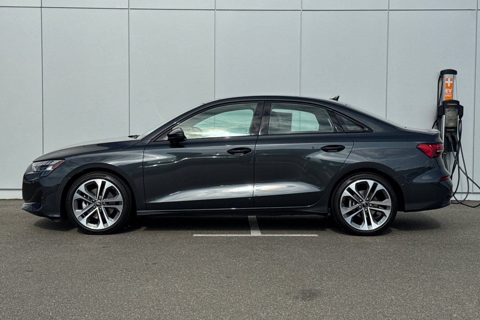 Used 2025 Audi A3 2.0T Premium w/ Black Optic Package AWD/4WD image 2