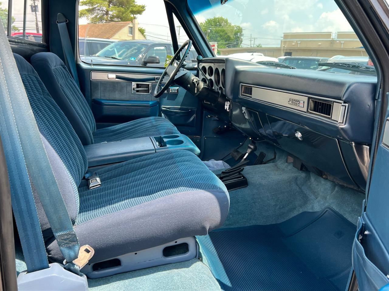 Used 1987 GMC Sierra 1500 4x4 Regular Cab image 17