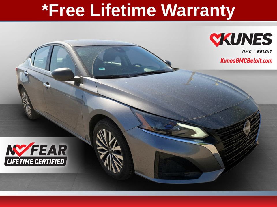 Used 2025 Nissan Altima 2.5 SV