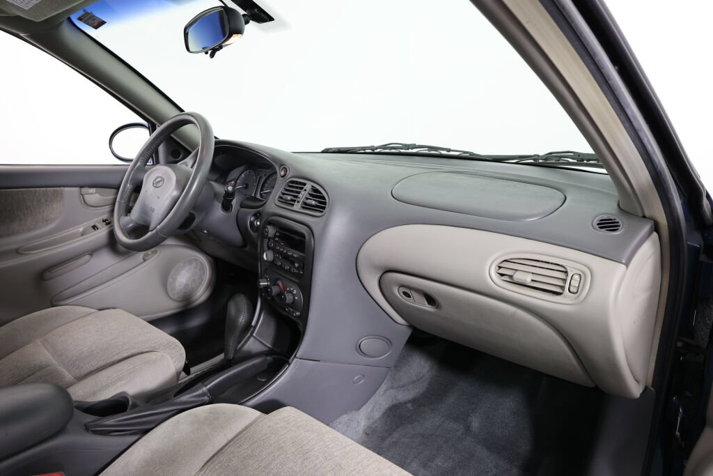 Used 2002 Oldsmobile Alero GL w/ Sun & Sound Pkg FWD image 23
