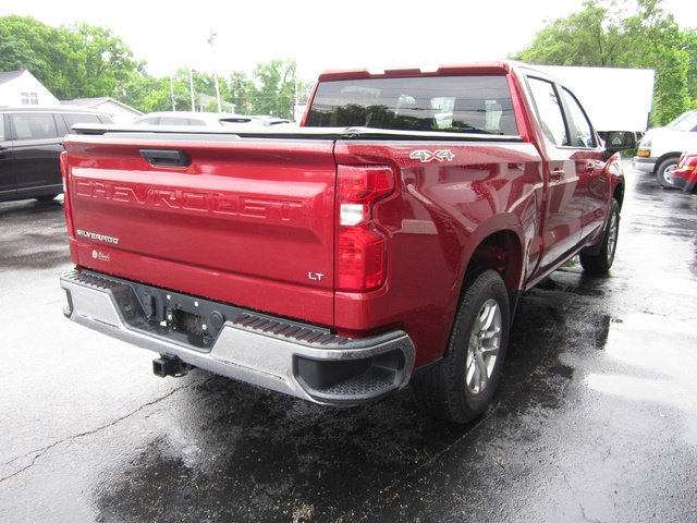 Used 2020 Chevrolet Silverado 1500 LT w/ LT Value Package AWD/4WD image 5