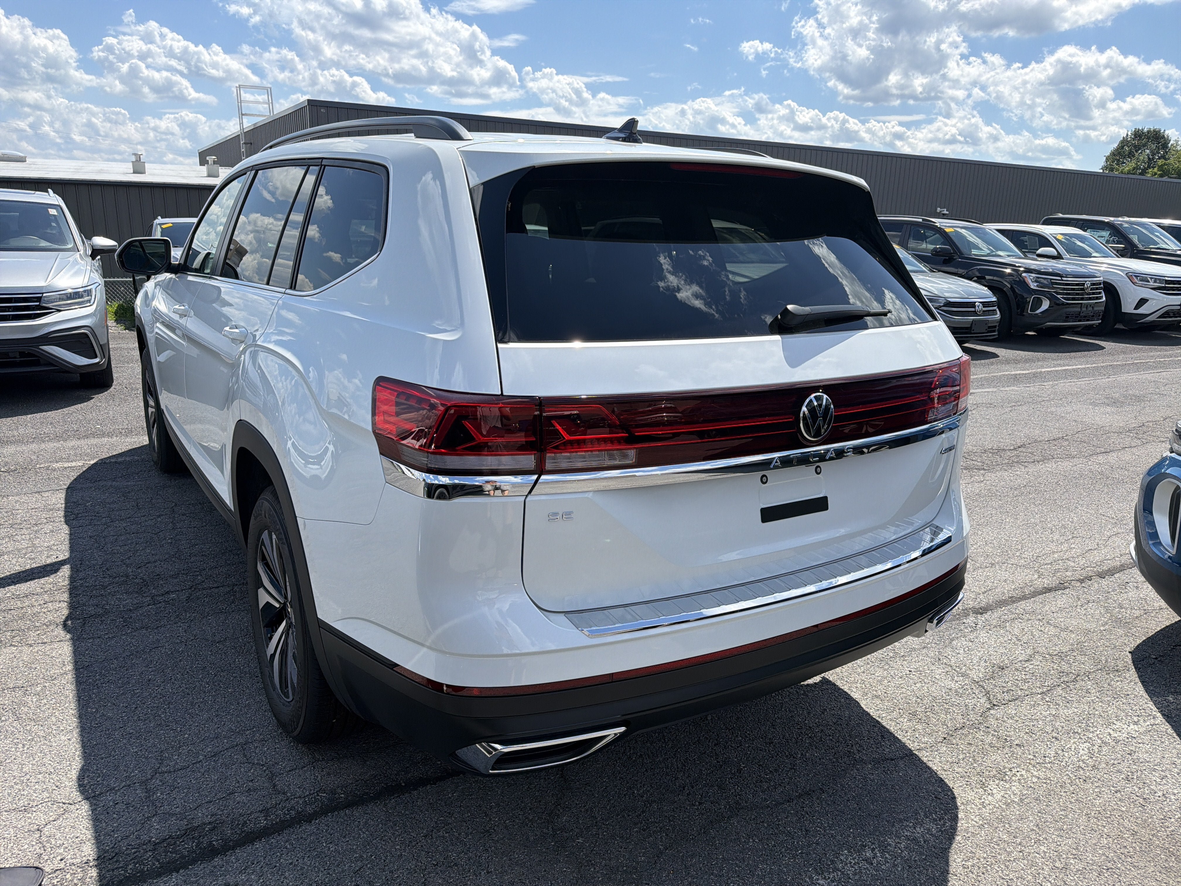 New 2026 Volkswagen Atlas SE AWD/4WD image 5