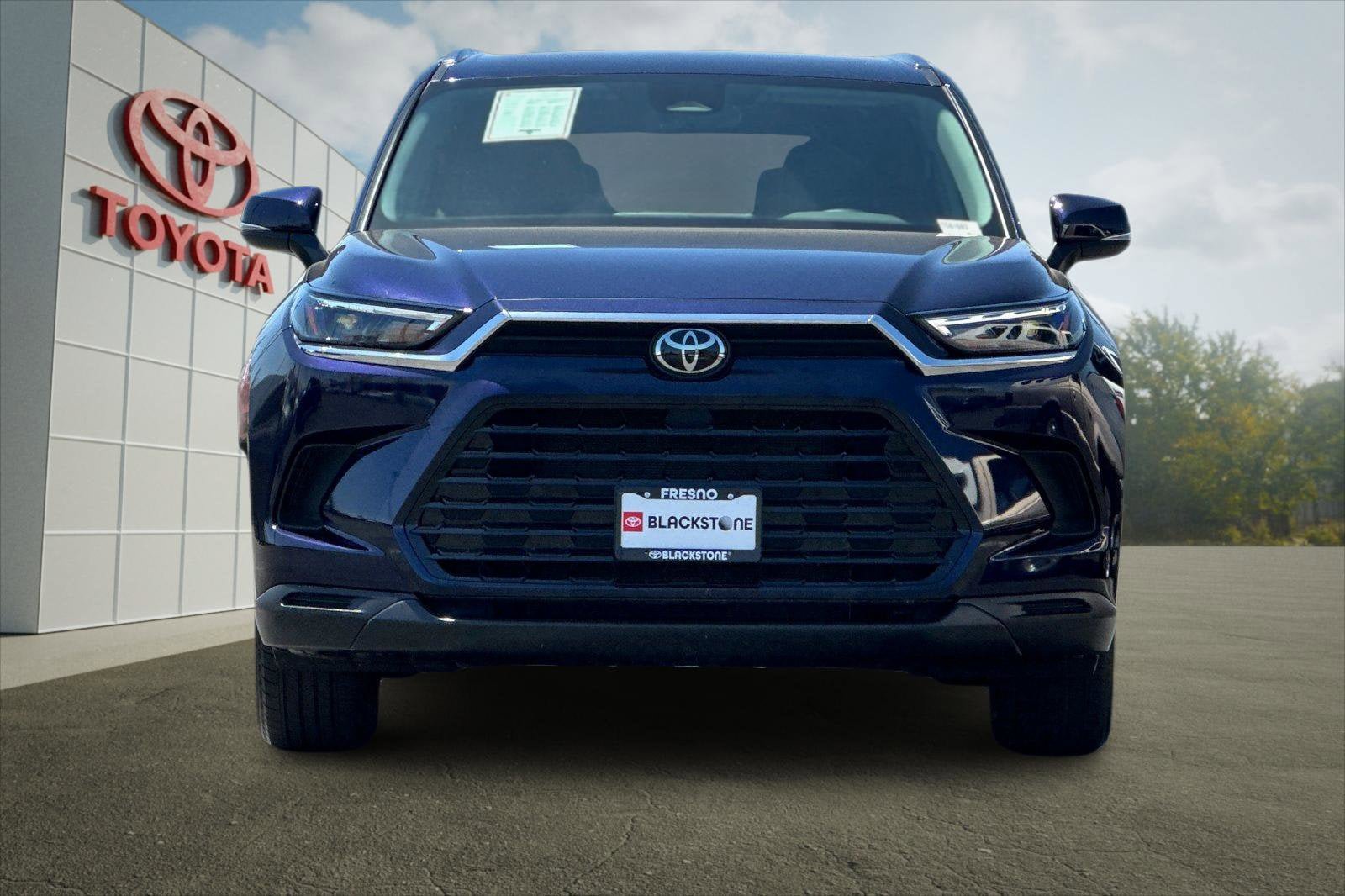 Certified 2025 Toyota Grand Highlander FWD image 8
