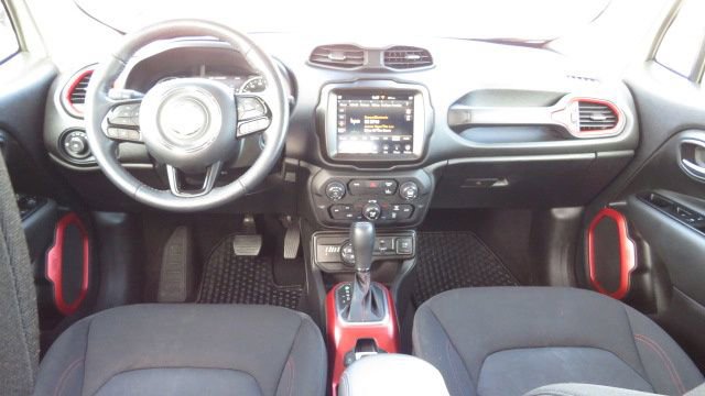 Used 2022 Jeep Renegade Trailhawk image 2