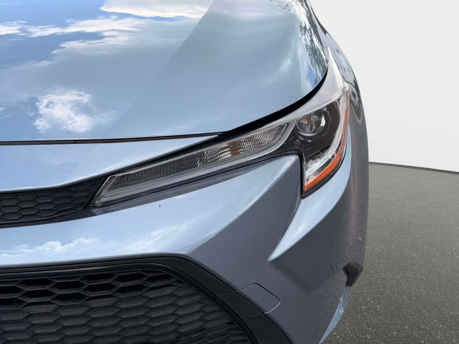 Used 2022 Toyota Corolla LE image 27