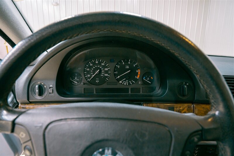 Used 1997 BMW 540i Sedan RWD image 19