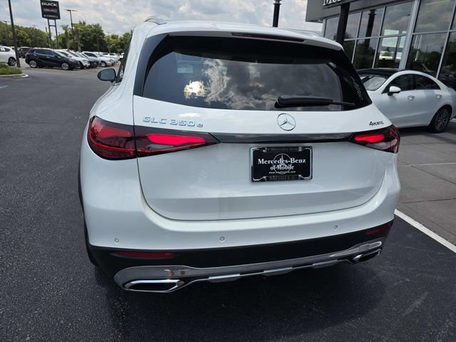 New 2025 Mercedes-Benz GLC 350e 4MATIC image 4