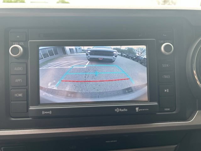 Used 2019 Toyota Tacoma SR5 AWD/4WD image 32