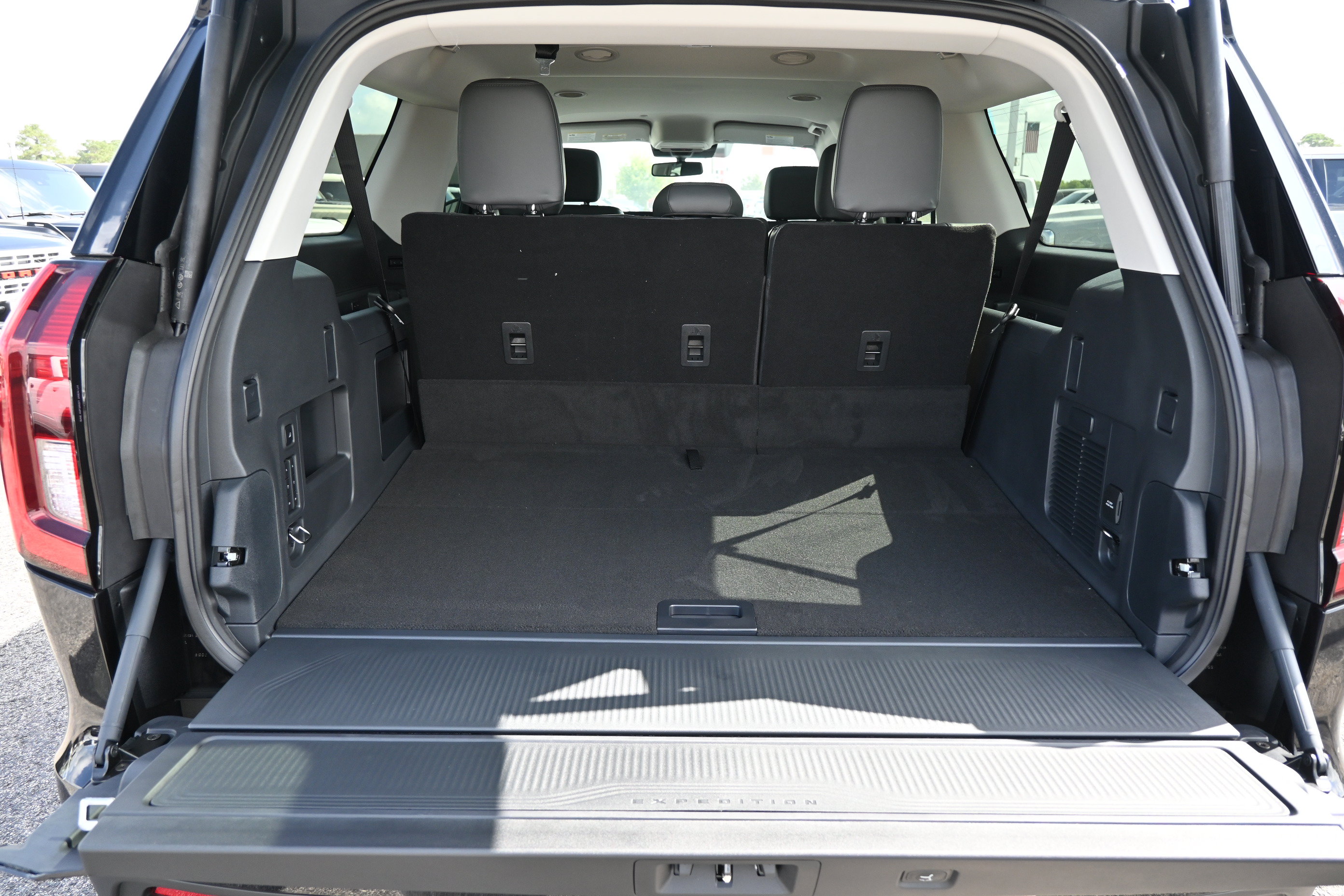 New 2027 Ford Expedition Max Active RWD image 6