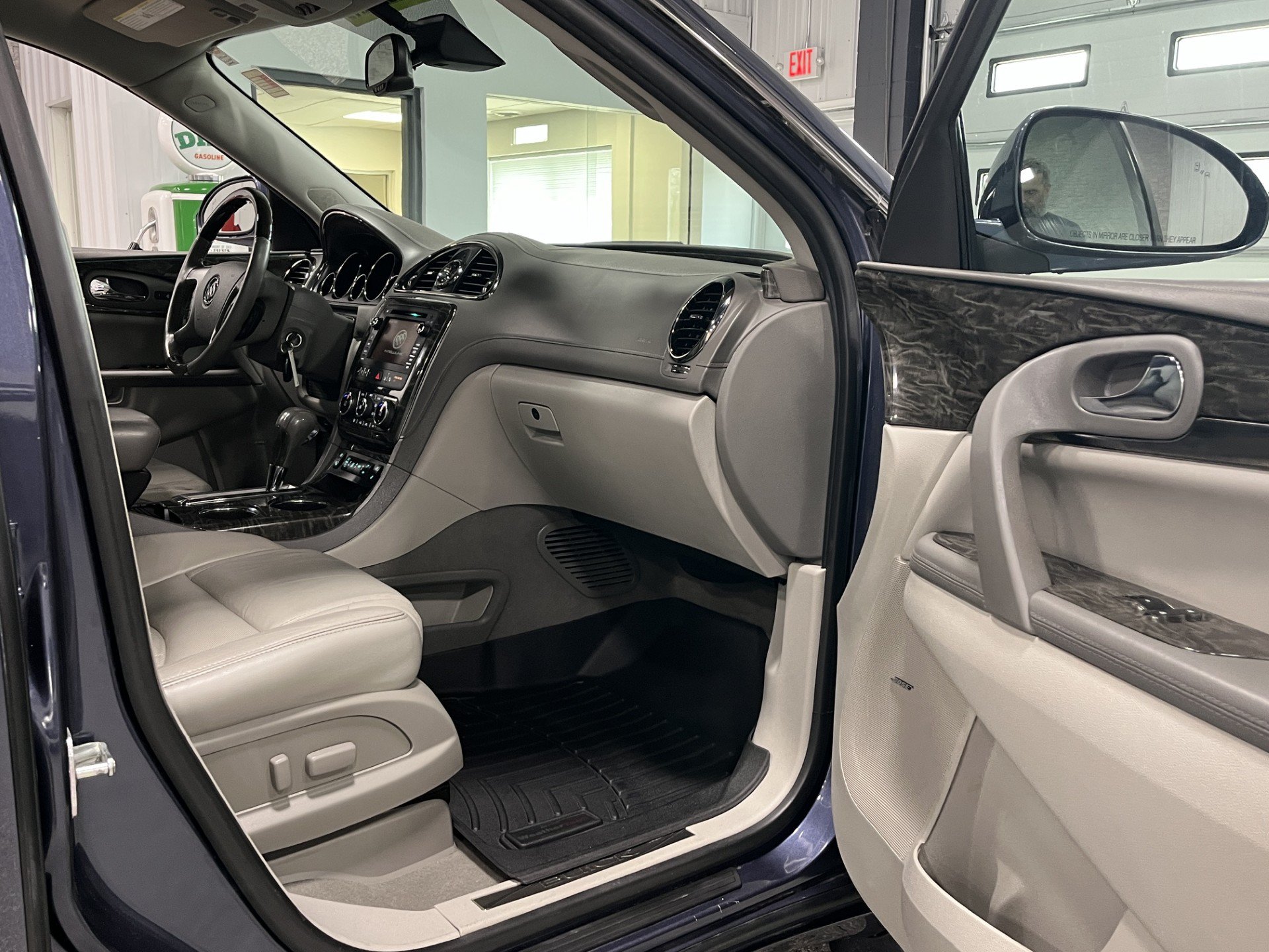 Used 2014 Buick Enclave Premium w/ Trailering Provision Package AWD/4WD image 7