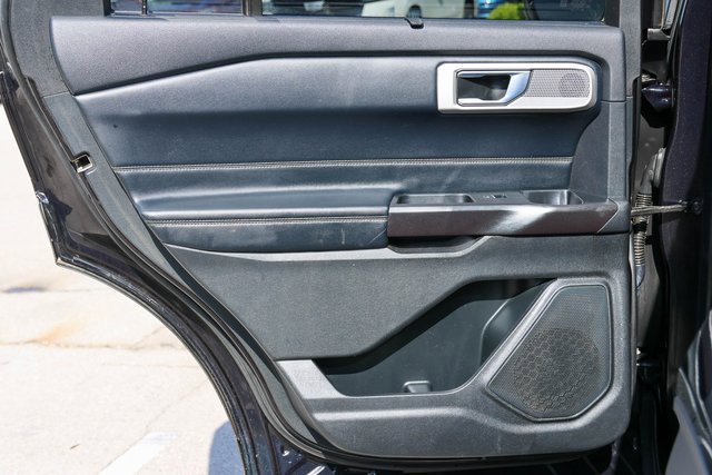 Used 2020 Ford Explorer Limited w/ Class III Trailer Tow Package image 14