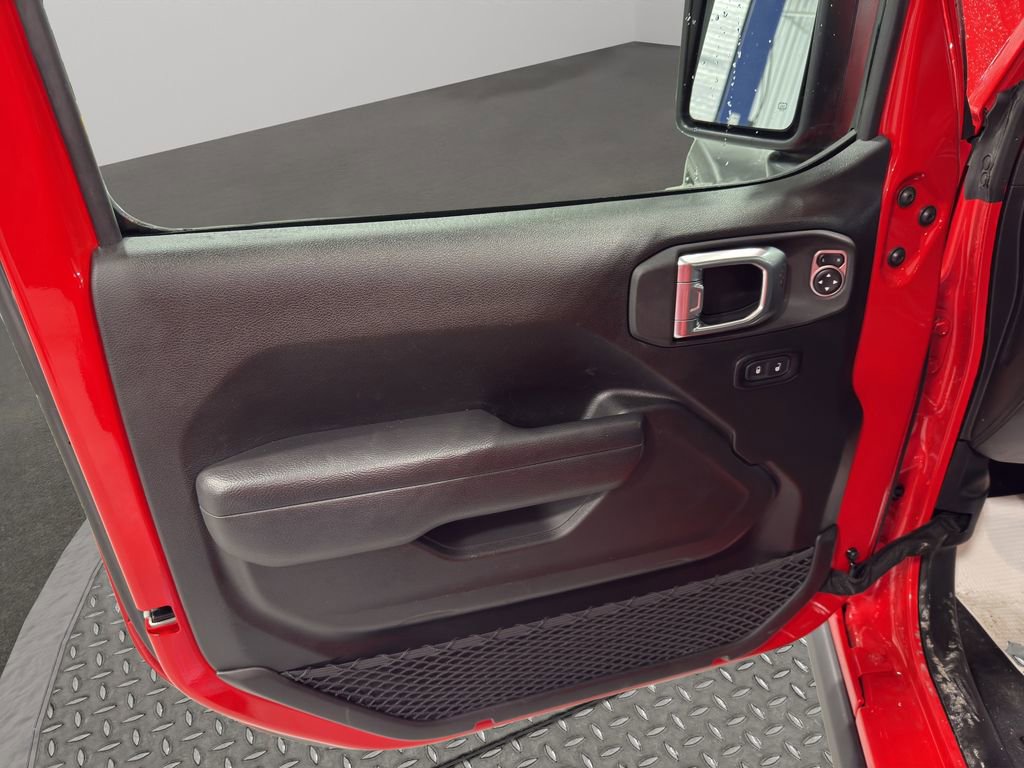 Used 2025 Jeep Wrangler Willys image 20