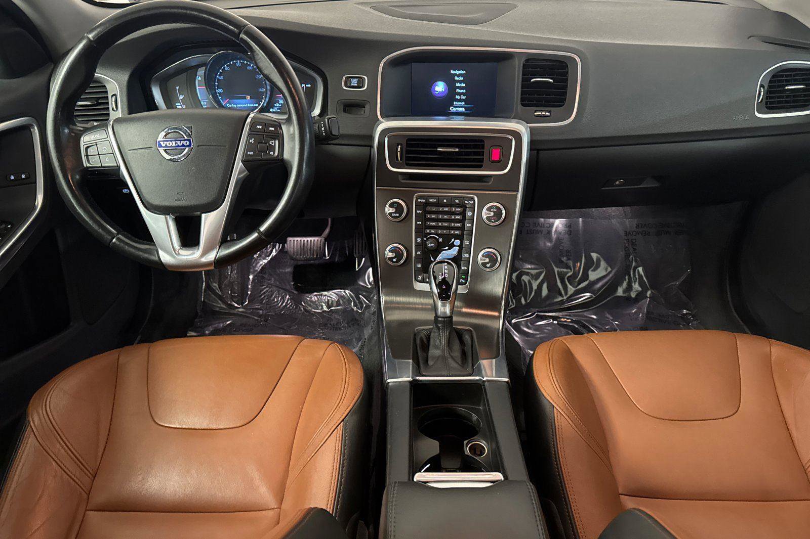 Used 2016 Volvo S60 T5 Premier image 12