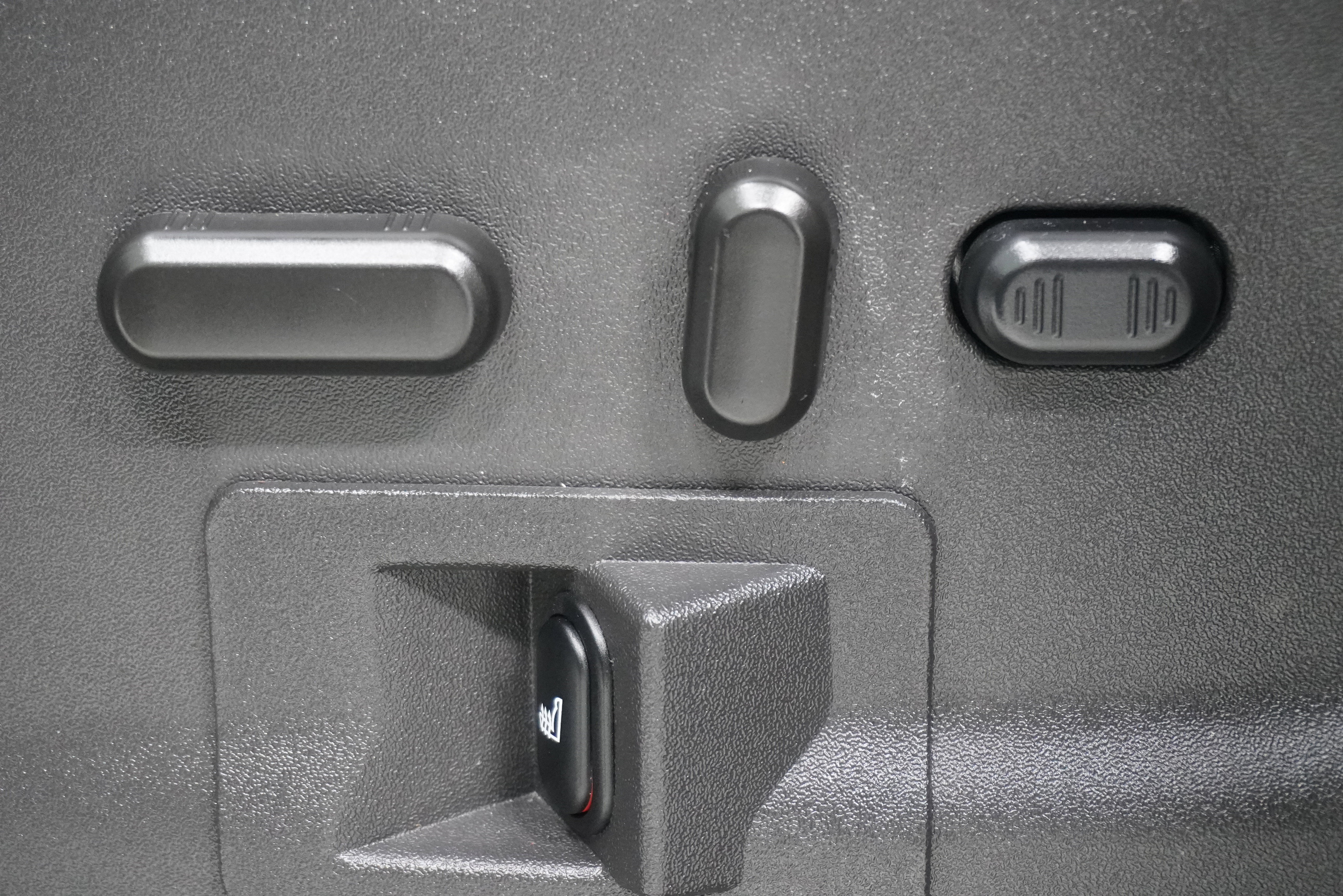 Used 2018 Ford Transit 150 XLT RWD image 9