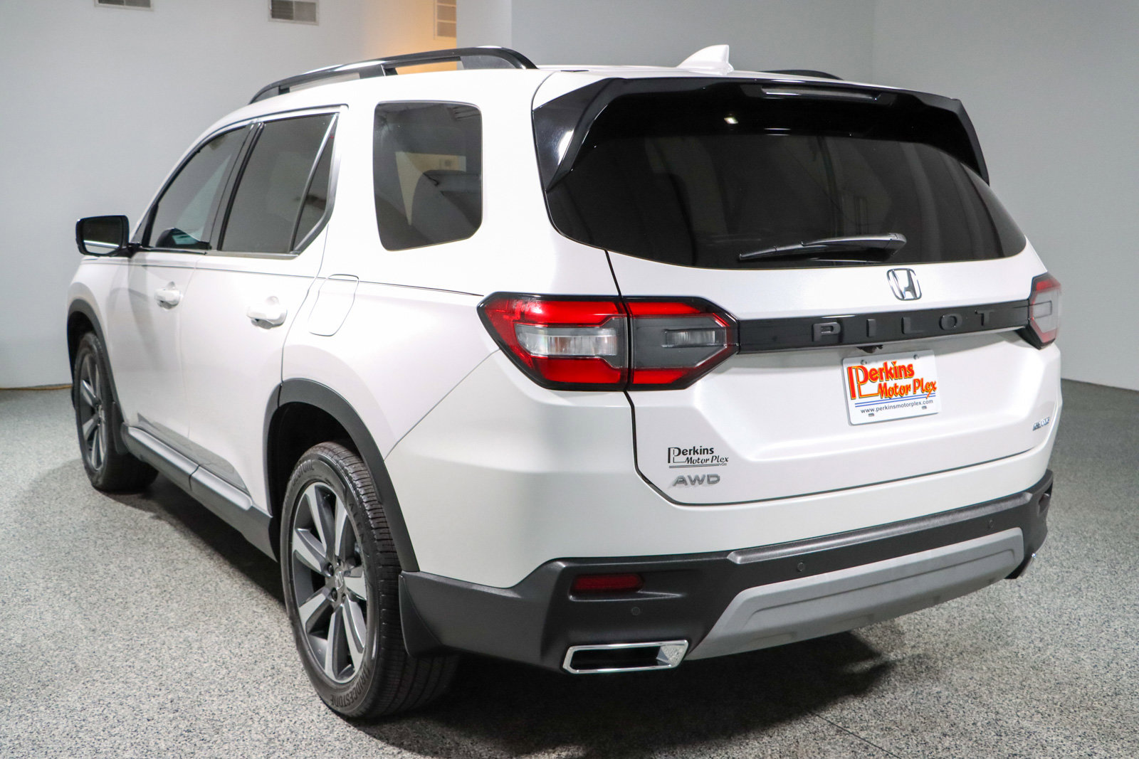 Used 2024 Honda Pilot Elite image 9
