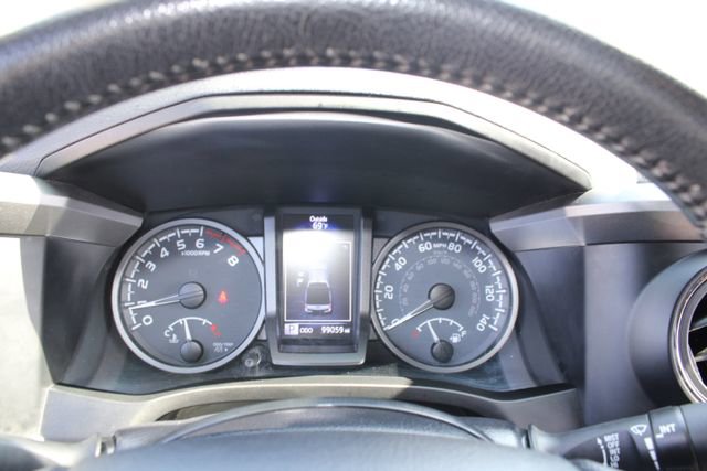 Used 2021 Toyota Tacoma TRD Off-Road w/ Technology Package image 24