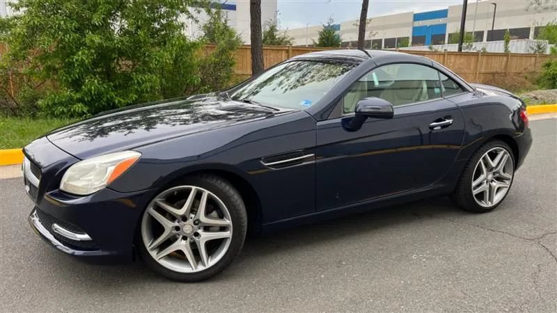 Used 2014 Mercedes-Benz SLK 250 image 2