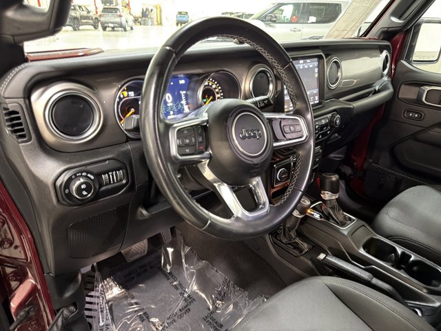 Used 2021 Jeep Gladiator Overland AWD/4WD image 14