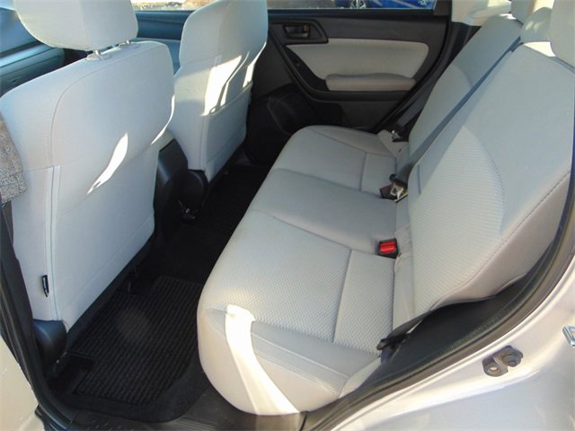 Used 2017 Subaru Forester 2.5i Premium w/ All-Weather Package image 21